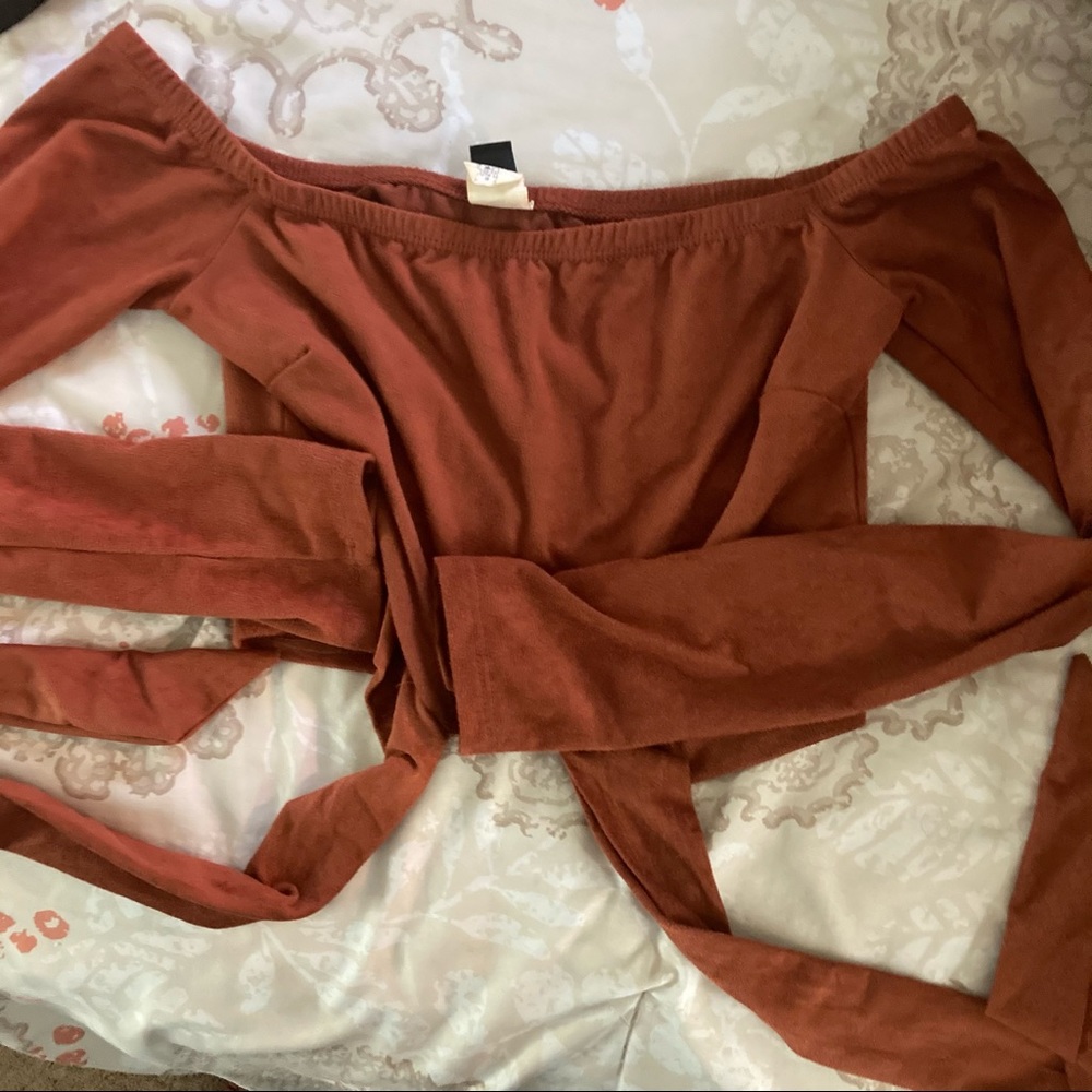 Long sleeve off the shoulder crop top